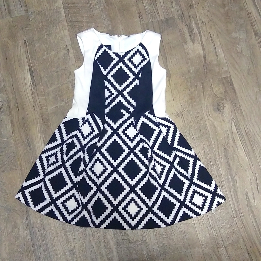 Black and white Amy Byer size 4 dress